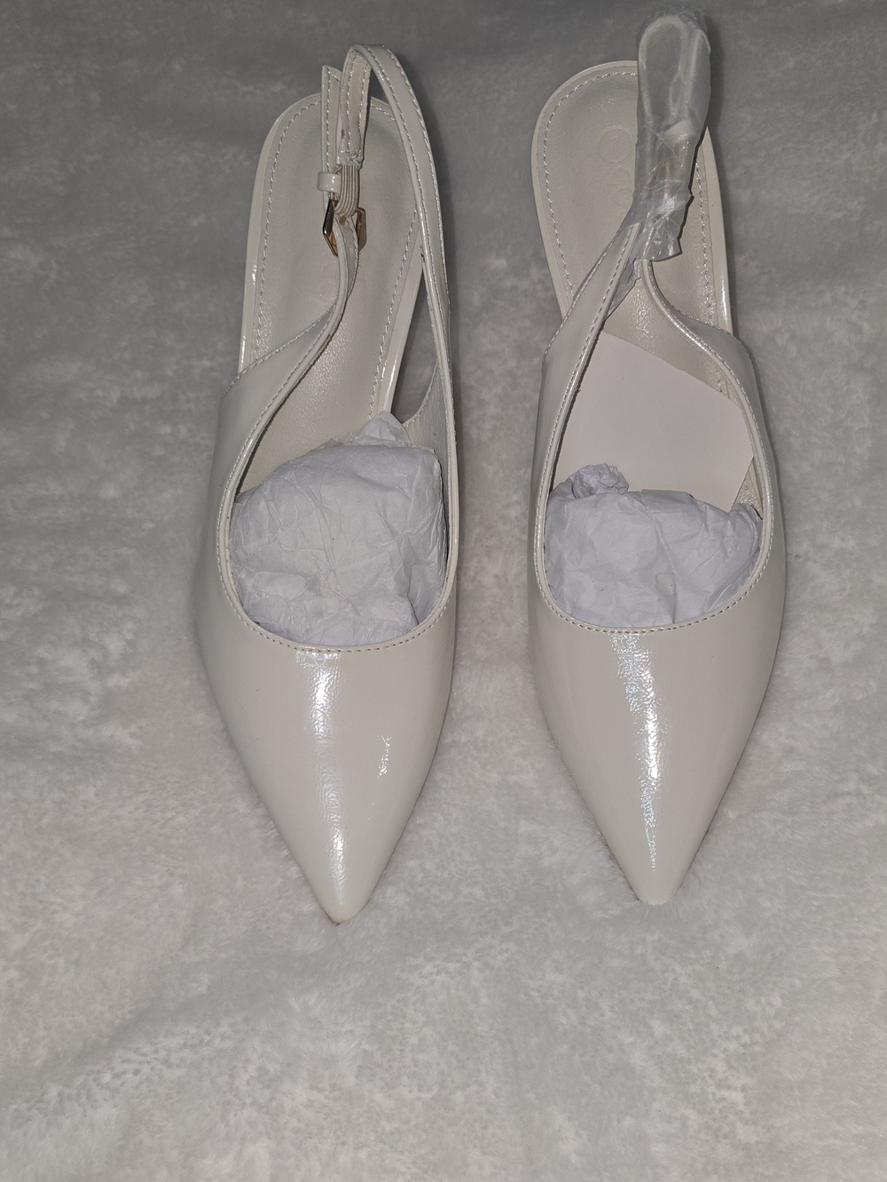 Coutgo Women’s Pointed Toe Slingback Pumps – Cream / Off-White